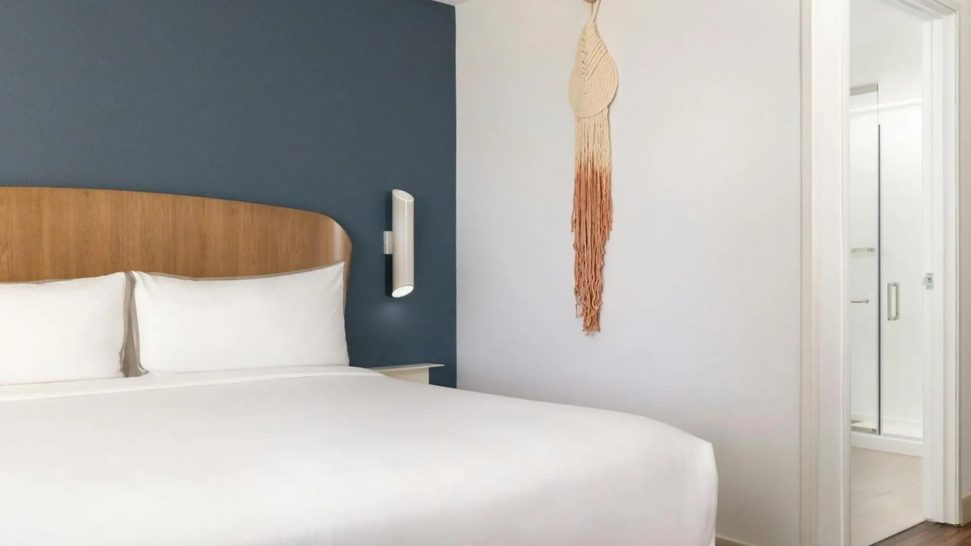 Element Las Vegas Airport Hotel
